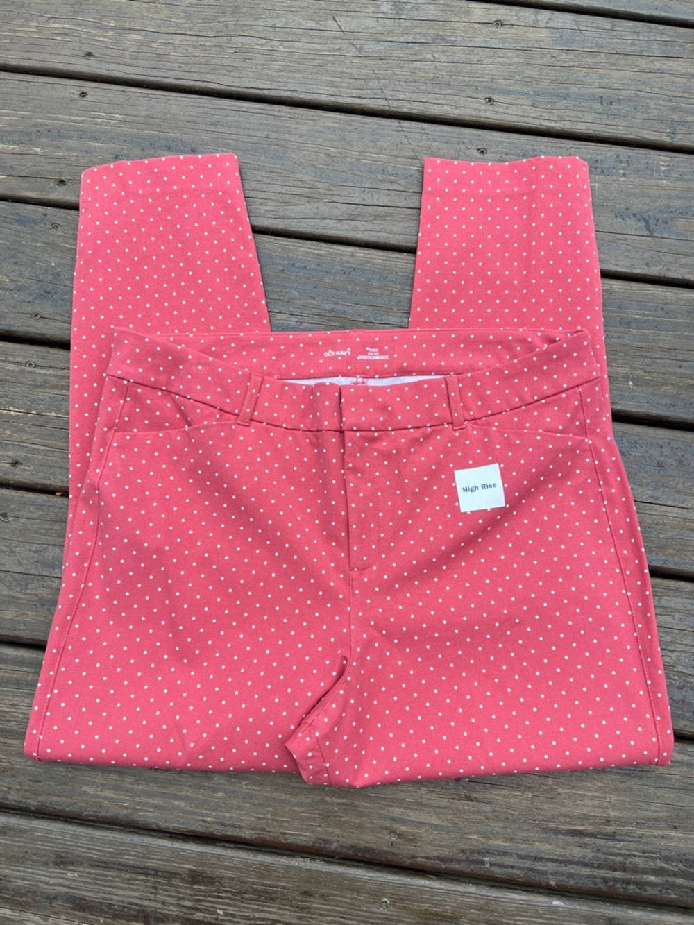 Old Navy High Rise Pixie Ankle Pant
Gooseberry Red - Picture 2 of 10